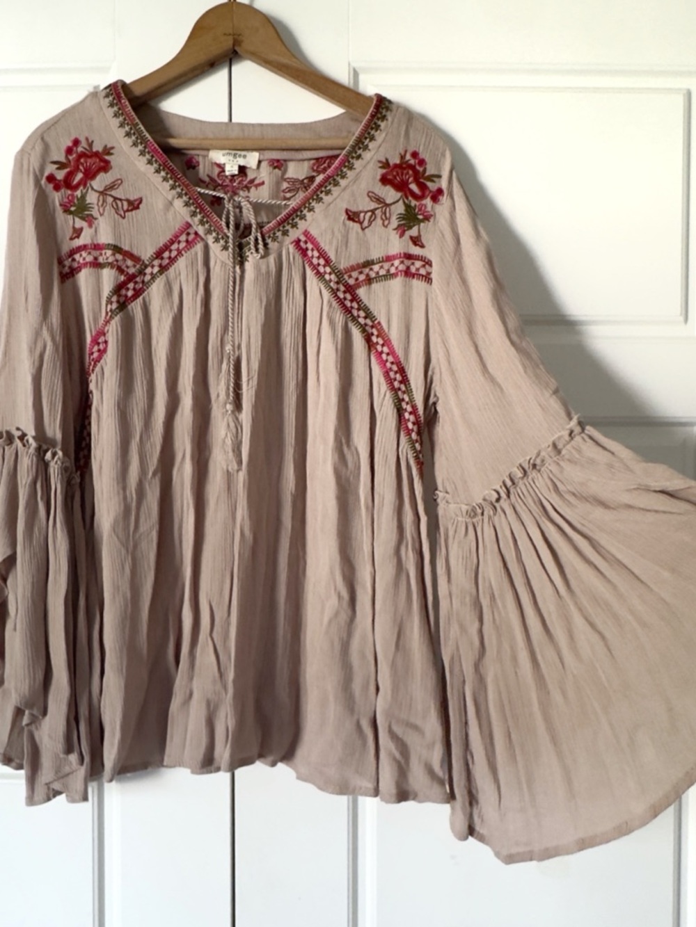 Umgee Embroidered Boho Peasant Top Small Tan Flare Sleeve Festival Forest Fairy
